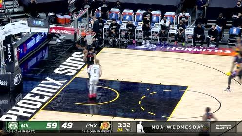 【NBA集錦】搶斷反擊馬踏敵營(yíng) 迪文琴佐彈地起飛雙臂暴扣
