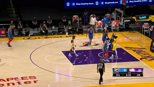 【NBA集锦】哈雷尔恶龙咆哮 顶着防守把球打进