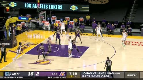 【NBA集锦】艾伦突破回传 瓦兰丘纳斯弧顶三分发炮一箭穿心