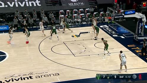 【NBA集錦】預(yù)定今日最佳扣籃 戈貝爾暴力隔扣字母哥慘當(dāng)背景板