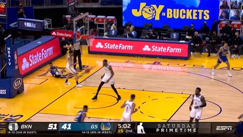 【NBA集錦】聯(lián)盟最頂尖后衛(wèi)的對話 歐文＆庫里對飆上籃絕活