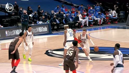【NBA集錦】還能更秀一些嗎 東契奇外線單手三分