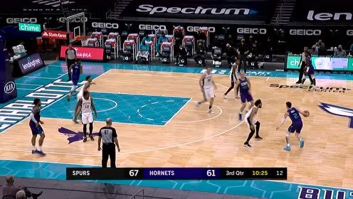 【NBA集锦】三球抛投不中抢下前场篮板 分球蒙克三分弹筐命中