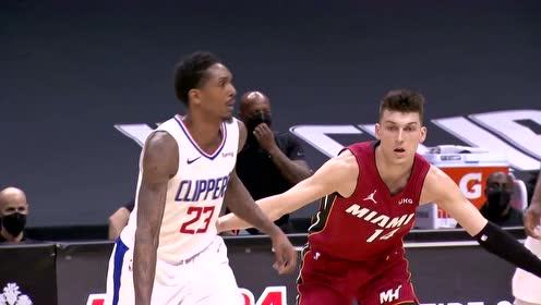 【NBA集锦】完全是不讲理了 路威扬手骗犯规强行打进2+1