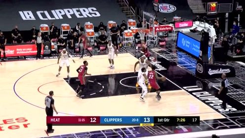 【NBA集锦】巴特勒小手一挥 奥利尼克跟进双手暴扣