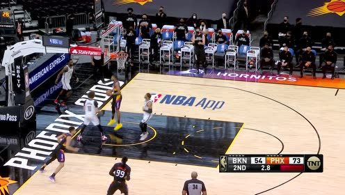 【NBA集錦】末時(shí)展現(xiàn)強(qiáng)心臟！保羅四分衛(wèi)長(zhǎng)傳助飛布克絕美拉桿上籃