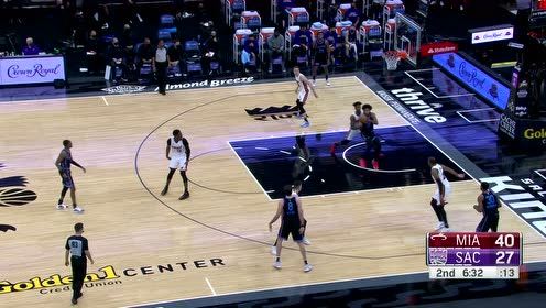 【NBA集錦】一力降十會 巴格利雙手暴扣欺負巴特勒