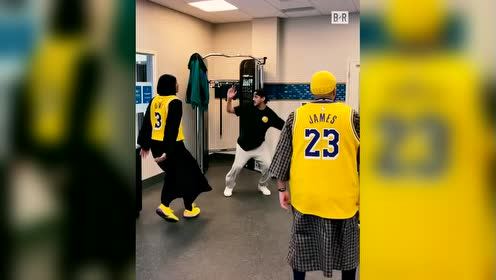 【NBA集錦】籃網(wǎng)大戰(zhàn)湖人！這個(gè)惡搞預(yù)告片比官方還酷炫