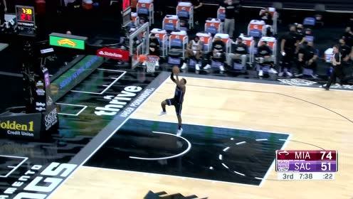【NBA集錦】?？怂箵寯喟吞乩?希爾德快馬加鞭暴扣得手