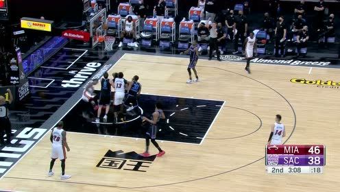 【NBA集錦】重劍無鋒大巧不工 巴特勒蠻牛沖撞完美2+1