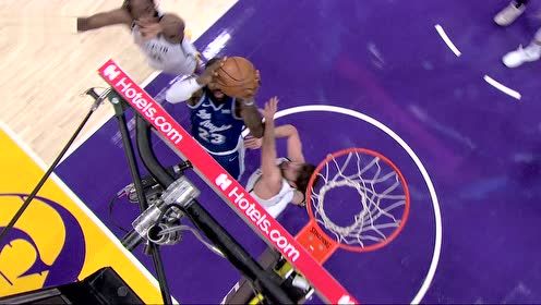 【NBA集錦】籃網(wǎng)雙人包夾也不管用 詹姆斯轉(zhuǎn)身打板輕松2+1