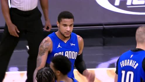 【NBA集錦】妥妥今日十佳球 武切維奇突破隔扣勇士2人