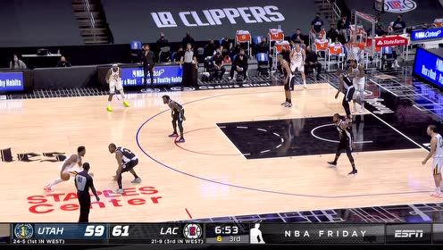 【NBA集錦】葉底穿花蝴蝶漫步 米切爾單騎突破穩(wěn)穩(wěn)打進(jìn)反超比分