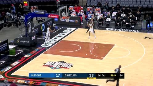 【NBA集锦】手感来的很及时 米凯卢克外线自信出手三分一击即中