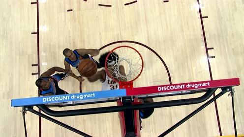 【NBA集锦】奥科罗上篮不中 阿伦眼疾手快1v3单臂砸扣