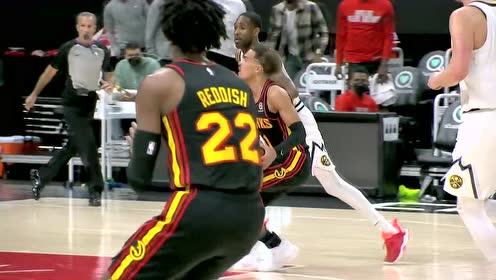 【NBA集锦】特雷杨小抛投真风骚 落地庆祝动作别出心裁