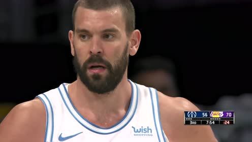 【NBA集锦】封到脸上也照样进 比尔调高出手弧度中距离迎射小加