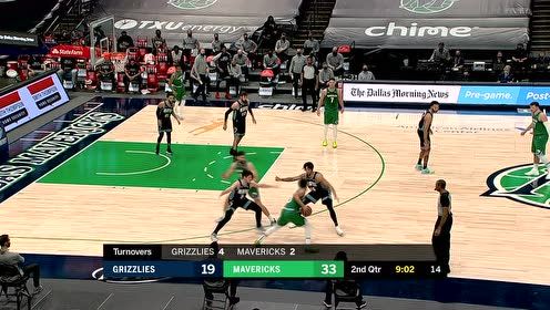 【NBA集錦】兩大內(nèi)線形成默契 克勒貝爾發(fā)現(xiàn)空切鮑威爾后者飛身劈扣