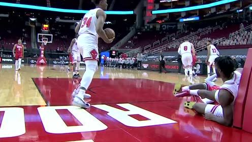 【NBA集錦】沃爾開場就秀風(fēng)騷試探步 胯下接換手打進(jìn)還造犯規(guī)