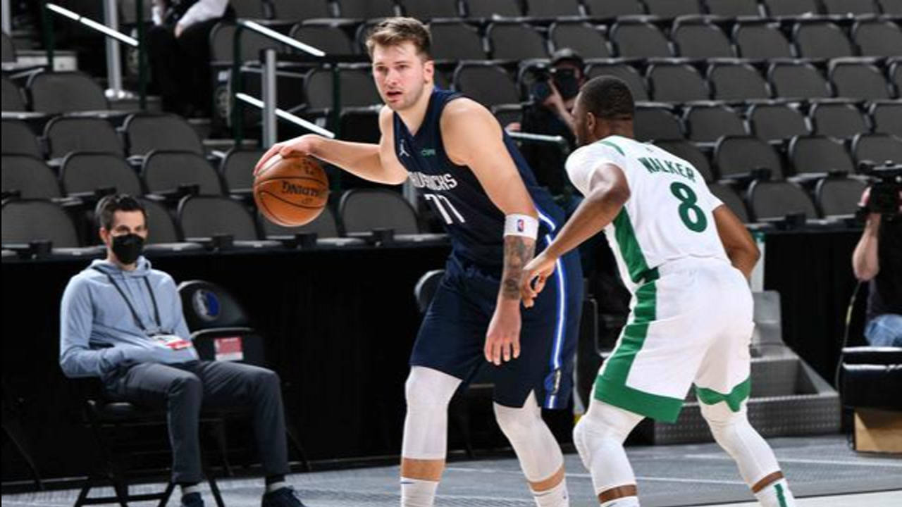 【NBA集錦】東契奇神奇絕殺！鐵桿粉絲孔祥宇解說(shuō)破音，他值得入選全明星首發(fā)