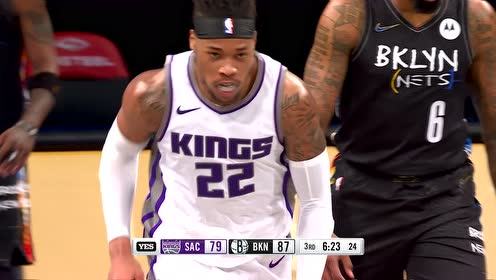 【NBA集锦】半路杀出个程咬金！霍姆斯天外飞仙单臂补扣
