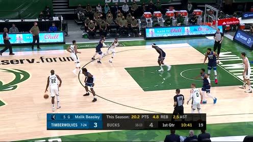 【NBA集锦】字母哥顶飞防守球员 完成双手暴力重扣