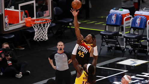 【NBA集锦】米切尔vs湖人集锦 13+10+8携队友三分火热轻松取胜