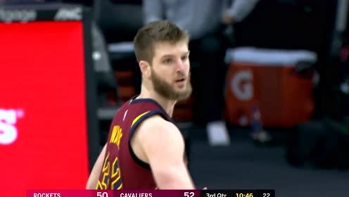 【NBA集锦】名字就自带骚气 韦德高难度翻身得手
