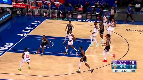 【NBA集锦】巴雷特行进间击地送妙传 布洛克接球漂移出手命中靶心
