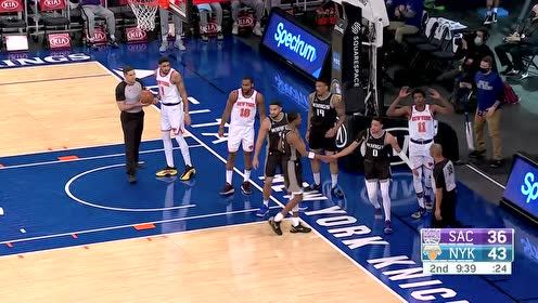 【NBA集锦】快攻反击一瞬间 福克斯仙人指路哈利伯顿滞空上篮造杀伤