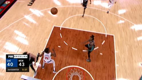 【NBA集錦】表演時間到！阿林助飛莫蘭特滑翔暴扣