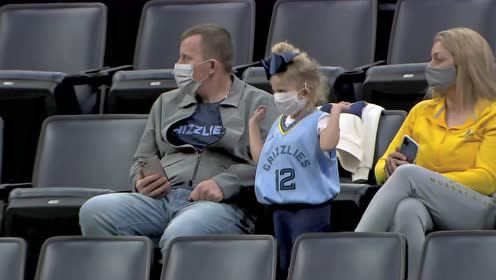 【NBA集錦】未來的舞王 莫蘭特小球迷場邊跳舞