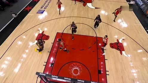 【NBA集錦】反擊快攻水銀瀉地 保羅妙傳布里奇斯滑翔上籃