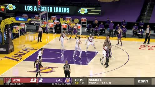 【NBA集锦】困境中需要有人站出来 詹姆斯三分箭斩断湖人迷茫
