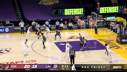 【NBA集锦】欧洲步之后还能滞空小拉杆 利指导这腰腹力量相当可以