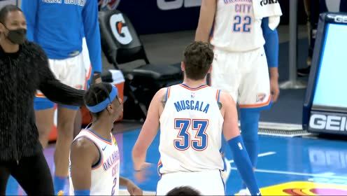 【NBA集錦】又來一個(gè)強(qiáng)心臟！穆斯卡拉2.5秒超遠(yuǎn)三分飆中猶如神助
