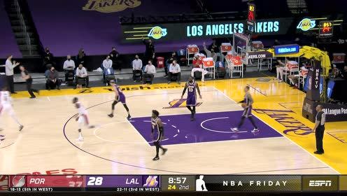 【NBA集锦】甭管怎么进我这是三分 西蒙斯后撤步打板三分