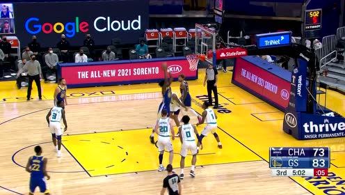 【NBA集锦】一点也不贪功 乌布雷助攻怀斯曼暴扣