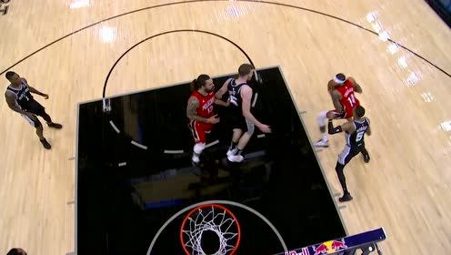 【NBA集锦】布莱德索四分卫长传 英格拉姆篮下转身强打2+1