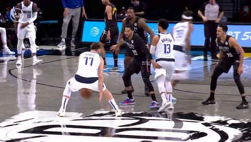 【NBA集錦】東契奇再獻五佳級助攻 單手天外飛仙越過防守人指尖送給隊友