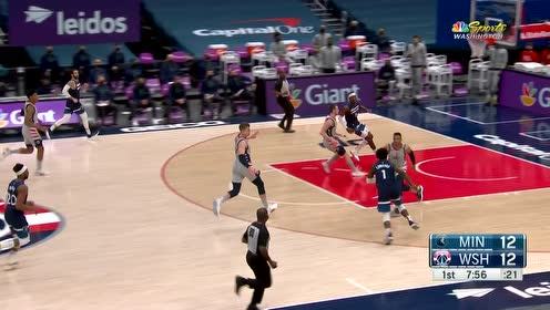 【NBA集錦】螳螂捕蟬黃雀在后 比爾大步流星飛身上籃遭無情封蓋