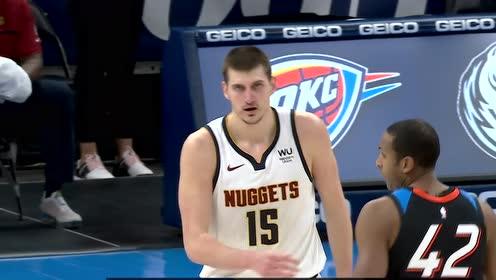 【NBA集锦】亚历山大出现低级失误 巴顿抢断反击一条龙单手轻轻一扣