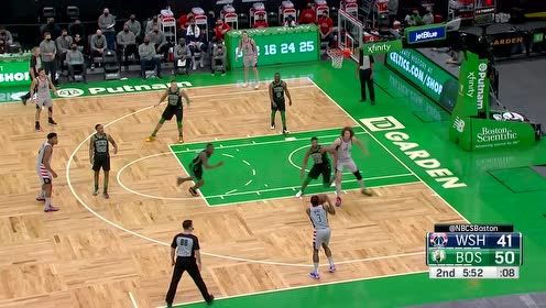 【NBA集錦】傳球被干擾節(jié)奏還在 比爾接球三分有點(diǎn)準(zhǔn)