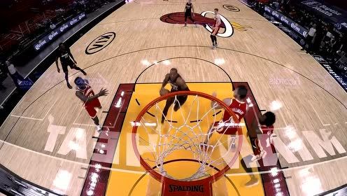 【NBA集錦】防守漏成篩子 希羅假突真?zhèn)饕粮赀_拉單手虐筐