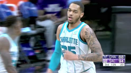 【NBA集錦】扣將也能有這傳球手感？布里奇斯褲兜擊地絕妙傳球