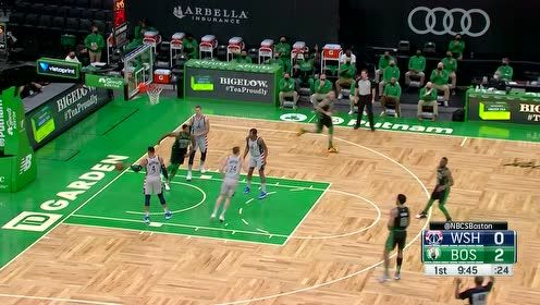 【NBA集錦】防守簡(jiǎn)直漏成篩子 簡(jiǎn)單的高低位傳球沃克就無(wú)人盯防了