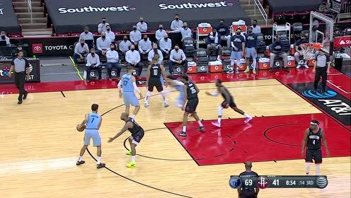 【NBA集錦】人類蠕動精華！安德森慢三步迎面上籃無懼無畏