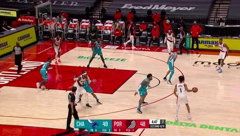 【NBA集錦】這效率無敵了！考文頓不到兩分鐘狂砍8分2搶斷