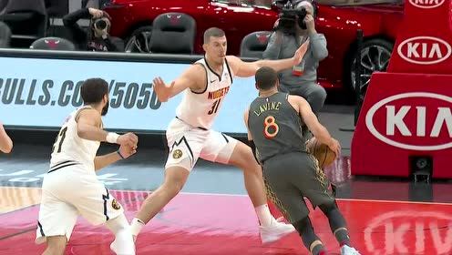 【NBA集錦】籃球技藝天花板！拉文行進(jìn)間頂開(kāi)防守變向上籃