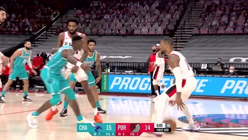 【NBA集錦】得分簡(jiǎn)直易如反掌 利拉德手起刀落撤步三分命中